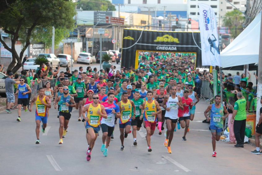 Corrida da Família Popular reuniu mais de 3,5 mil atletas no domingo